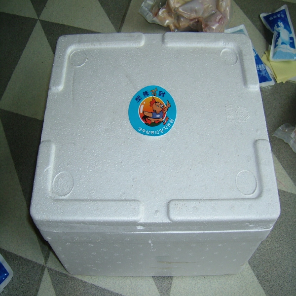 [삼봉산양지자연농원] [유기농 자연 방사] 백 토종닭 (수)(한마리1.kg-1.5kg)